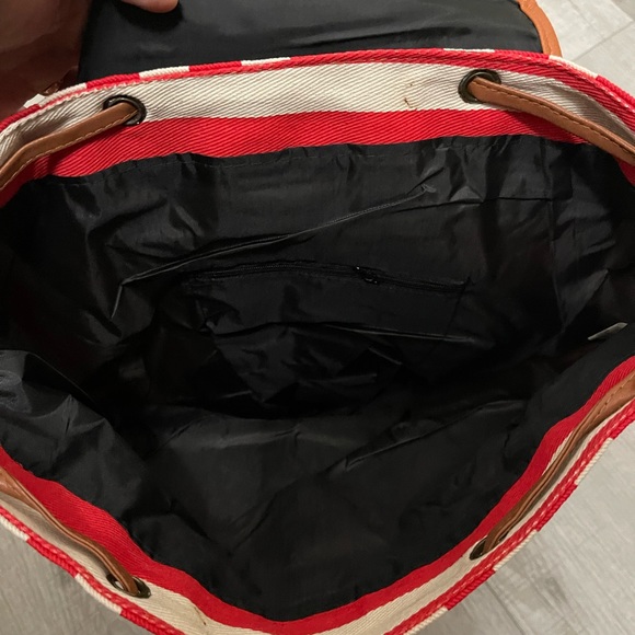 Ed Strip Backpack - Picture 2 of 6